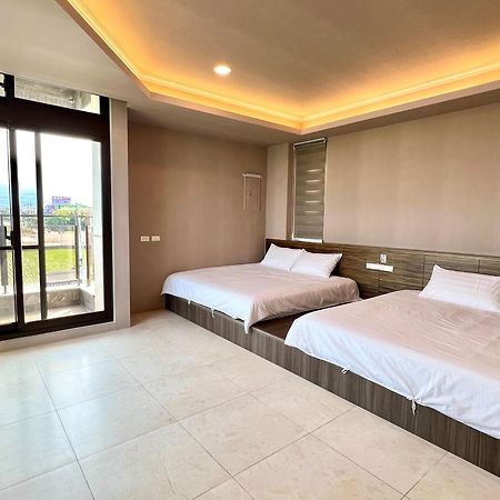 五結郷 Xin Yi Bed & Breakfast エクステリア 写真